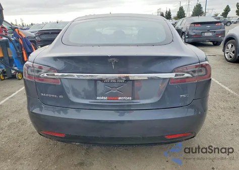 2018 Tesla Model S z USA, uszkodzony, nr VIN 5YJSA1E20JF282651